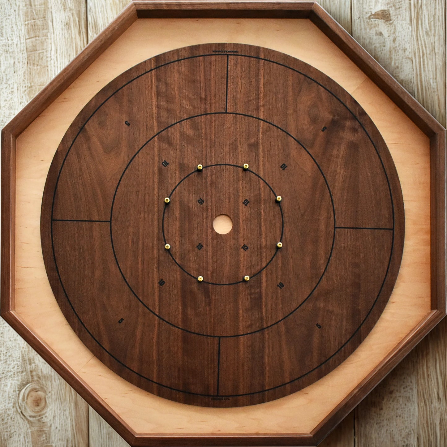 La edición Gold Standard Walnut